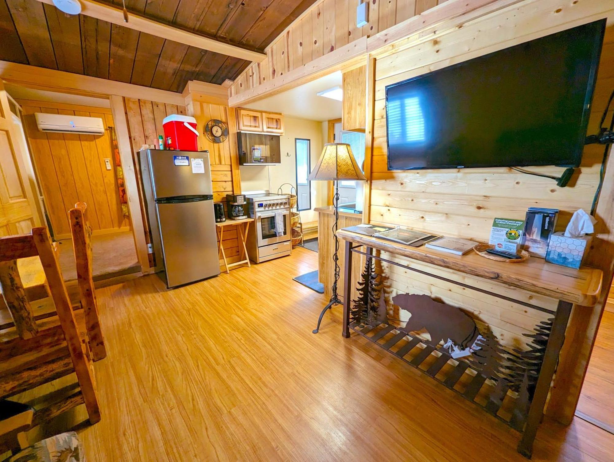 Yellowstone'S Treasure Cabins Gardiner Exterior foto