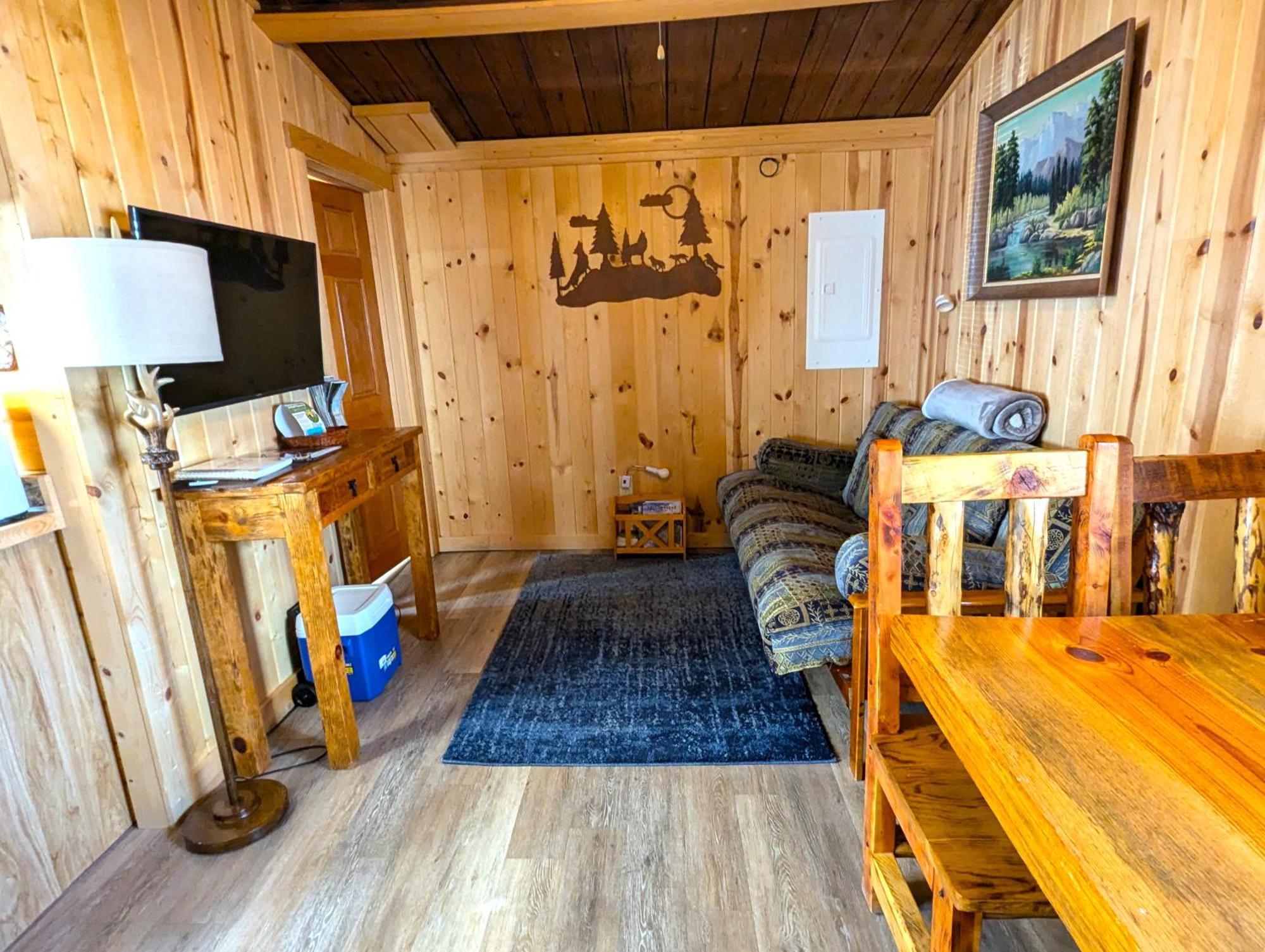 Yellowstone'S Treasure Cabins Gardiner Exterior foto